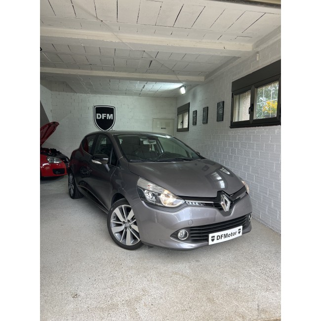 Renault Clio 2015 (DISPONIBLE)
