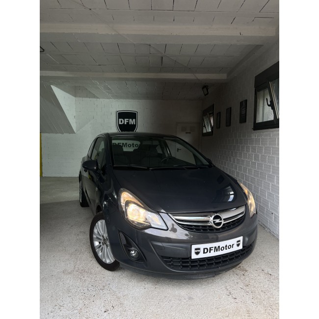 Opel Corsa 2014 (DISPONIBLE)